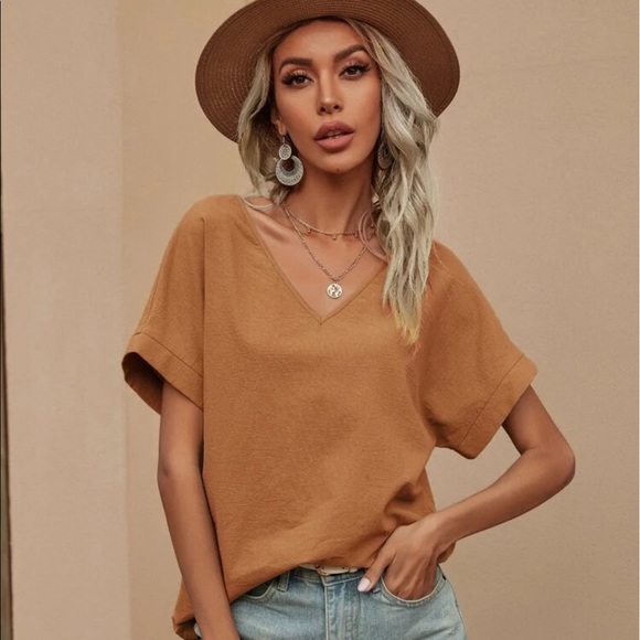CAMEL 🐪  V-NECK BATWING SLEEVE SOLID BLOUSE - Picture 5 of 9